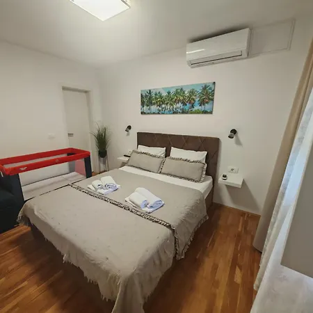 Apartment Milat Sveti Filip i Jakov